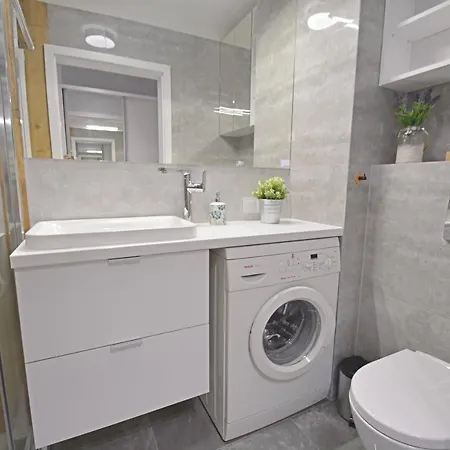 Sun Towers - Bryza - Z Parkingiem Апартаменты *